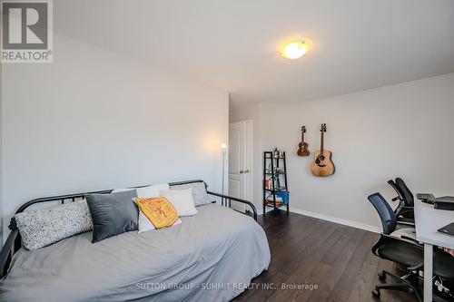 6 - 6060 Snowy Owl Crescent, Mississauga, ON - Indoor Photo Showing Bedroom