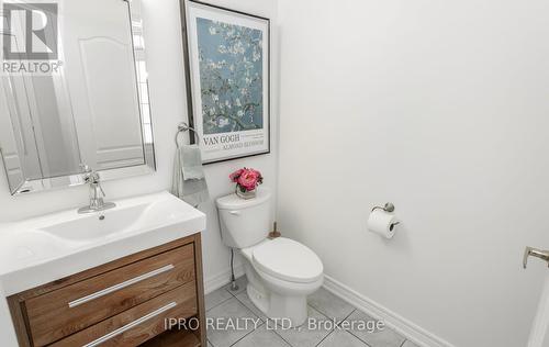 447 Harkin Place, Milton, ON - Indoor Photo Showing Bathroom