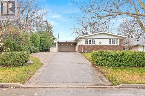 957 Vera Cruz Drive, Mississauga, ON - Outdoor