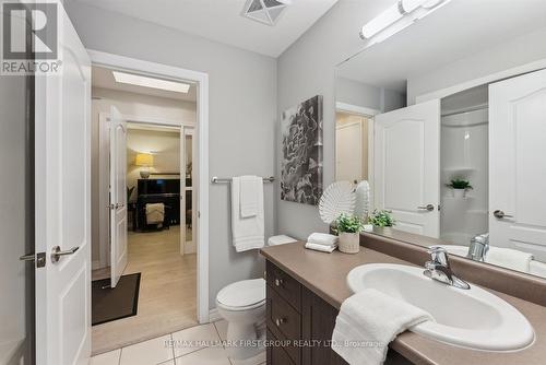 114 - 670 Gordon Street, Whitby (Port Whitby), ON - Indoor Photo Showing Bathroom