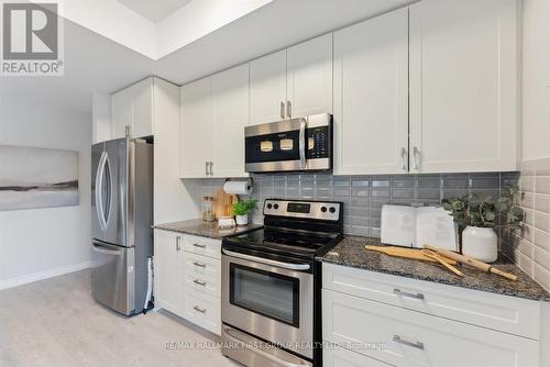 114 - 670 Gordon Street, Whitby (Port Whitby), ON - Indoor Photo Showing Kitchen With Upgraded Kitchen