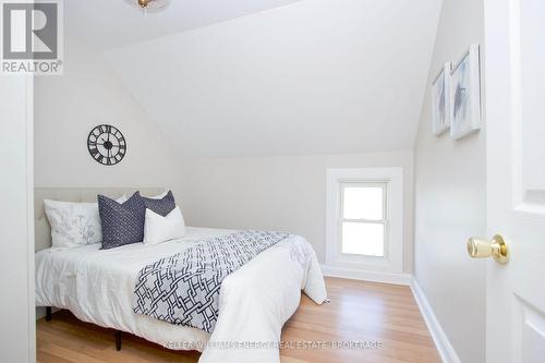 894 Robson Street, Oshawa (Lakeview), ON - Indoor Photo Showing Bedroom