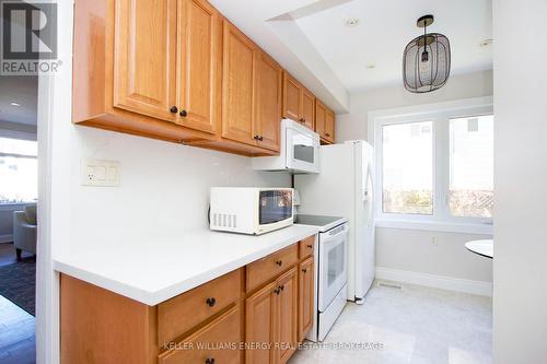 894 Robson Street, Oshawa (Lakeview), ON - Indoor Photo Showing Kitchen