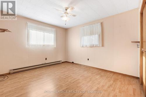 19 Park Street, Kawartha Lakes (Bobcaygeon), ON - Indoor Photo Showing Other Room