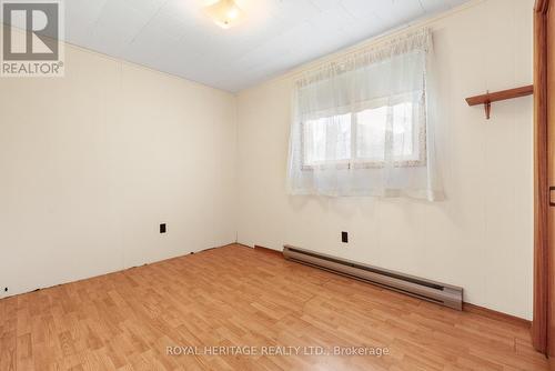 19 Park Street, Kawartha Lakes (Bobcaygeon), ON - Indoor Photo Showing Other Room