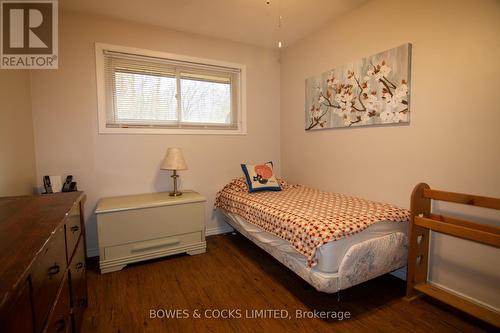 967 Smith Court, Smith-Ennismore-Lakefield, ON - Indoor Photo Showing Bedroom