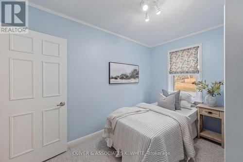 393 Stephen Street, London, ON - Indoor Photo Showing Bedroom