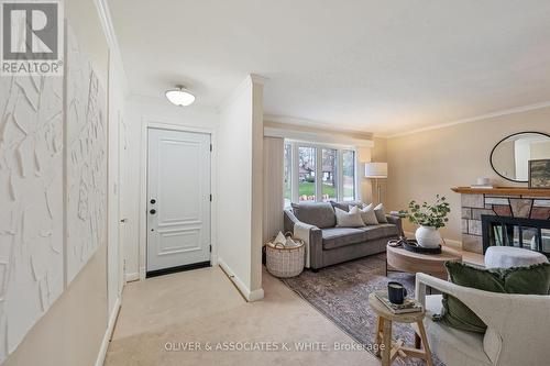 393 Stephen Street, London, ON - Indoor Photo Showing Living Room With Fireplace