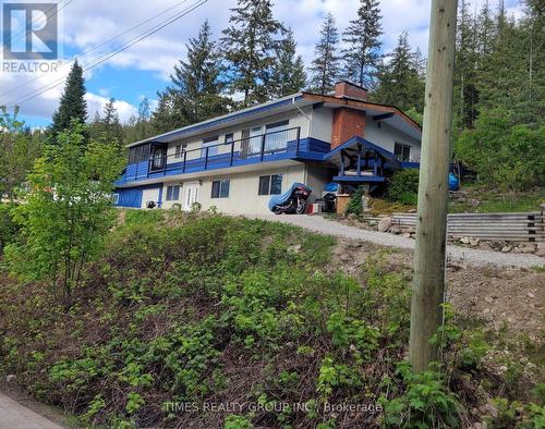 101 Mann Road, Sicamous, BC - Outdoor