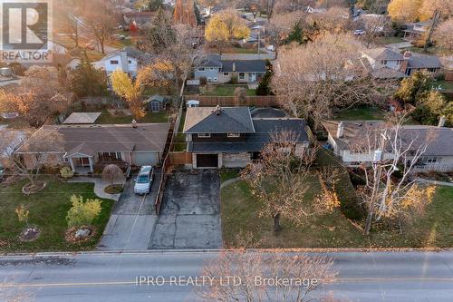 685 Vine Street, St. Catharines, ON - Indoor Photo Showing Living Room