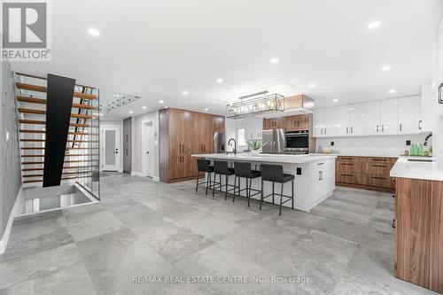 1204 West 5Th Street, Hamilton, ON - Indoor Photo Showing Kitchen