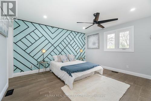 1204 West 5Th Street, Hamilton, ON - Indoor Photo Showing Bedroom