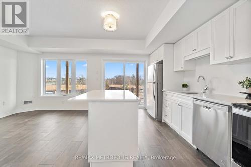 23 - 15 Stauffer Woods Trail, Kitchener, ON - Indoor Photo Showing Kitchen