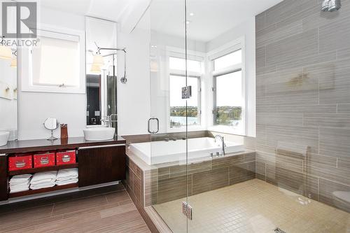 26 Stonebridge Place, St. John'S, NL - Indoor Photo Showing Bathroom