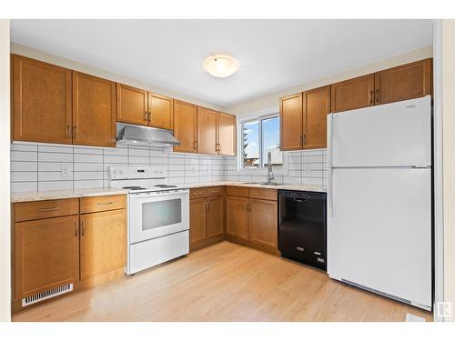 3423 42 St Nw, Edmonton, AB - Indoor Photo Showing Kitchen