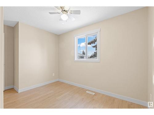 3423 42 St Nw, Edmonton, AB - Indoor Photo Showing Other Room