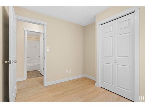 3423 42 St Nw, Edmonton, AB - Indoor Photo Showing Other Room