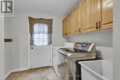 1660 Des Broussailles Terrace, Ottawa, ON - Indoor Photo Showing Laundry Room