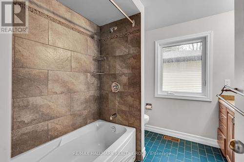 1660 Des Broussailles Terrace, Ottawa, ON - Indoor Photo Showing Bathroom