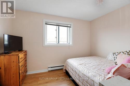 62B - 794 St. Andre Drive W, Ottawa, ON - Indoor Photo Showing Bedroom