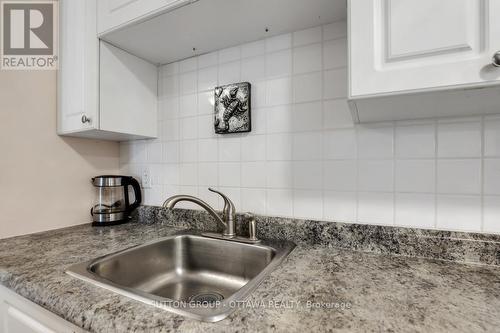 62B - 794 St. Andre Drive W, Ottawa, ON - Indoor Photo Showing Kitchen With Double Sink