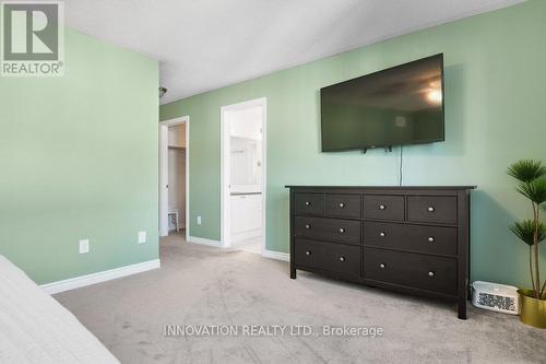 266 Ponderosa Street, Ottawa, ON - Indoor Photo Showing Bedroom