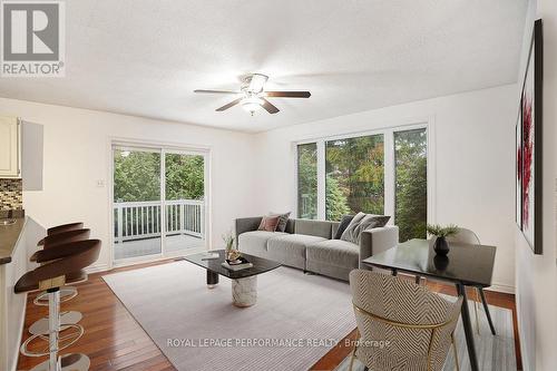 2563 Page Road, Ottawa, ON - Indoor Photo Showing Living Room