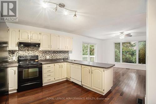 2563 Page Road, Ottawa, ON - Indoor Photo Showing Kitchen