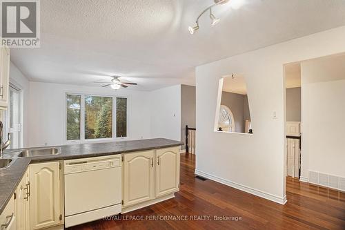 2563 Page Road, Ottawa, ON - Indoor Photo Showing Kitchen With Double Sink