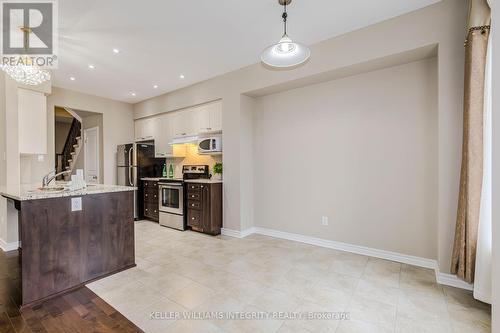 946 Fletcher Circle, Ottawa, ON - Indoor Photo Showing Kitchen