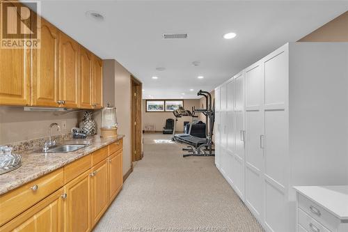 2066 Rowley Park Drive, Kingsville, ON - Indoor Photo Showing Kitchen