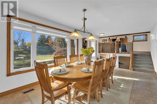 2066 Rowley Park Drive, Kingsville, ON - Indoor Photo Showing Dining Room