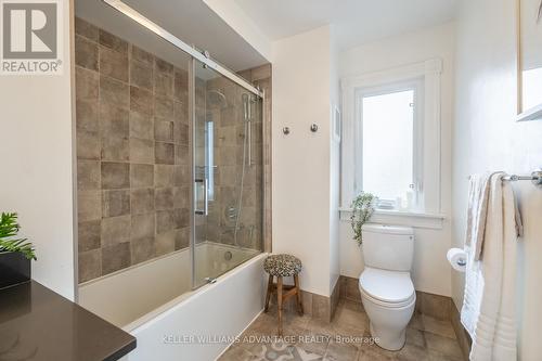 632 Woodbine Avenue, Toronto, ON - Indoor Photo Showing Bathroom