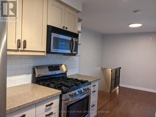 219 Palmer Avenue, Richmond Hill, ON - Indoor Photo Showing Kitchen