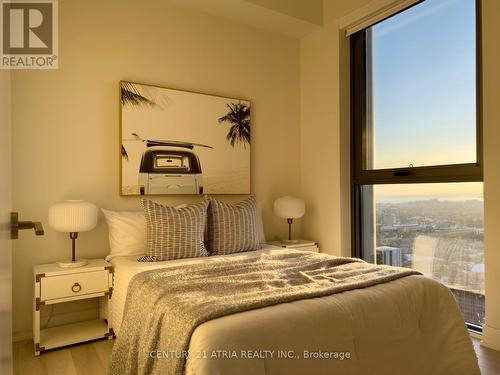 4502 - 8 Cumberland Street, Toronto, ON - Indoor Photo Showing Bedroom