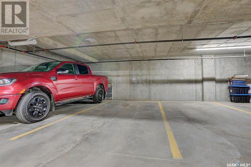 208 1220 Blackfoot Drive, Regina, SK - Indoor Photo Showing Garage