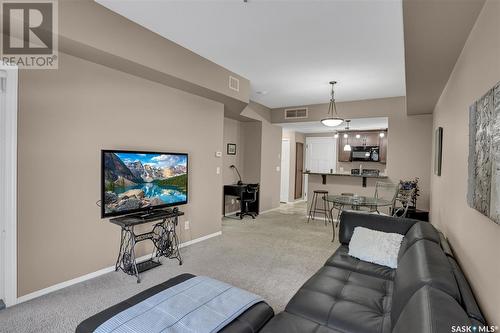 208 1220 Blackfoot Drive, Regina, SK - Indoor Photo Showing Other Room