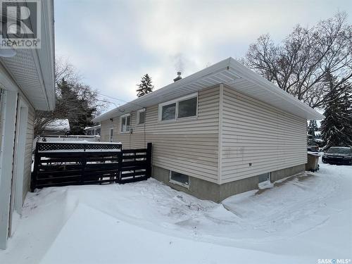 8 Emerald Park Road, Regina, SK - Outdoor With Exterior