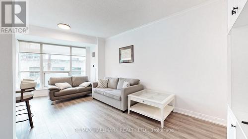 607 - 38 The Esplanade, Toronto, ON - Indoor Photo Showing Living Room