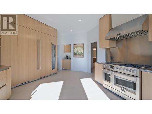 331 & 345 Lower Bench Road, Penticton, BC - Indoor Photo Showing Kitchen