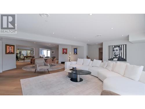 331 & 345 Lower Bench Road, Penticton, BC - Indoor Photo Showing Living Room