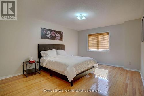 60 Haverhill Crescent, Whitby, ON - Indoor Photo Showing Bedroom