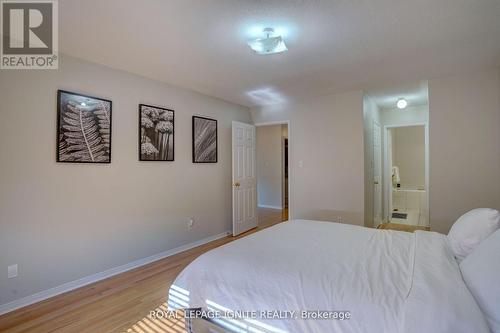 60 Haverhill Crescent, Whitby, ON - Indoor Photo Showing Bedroom