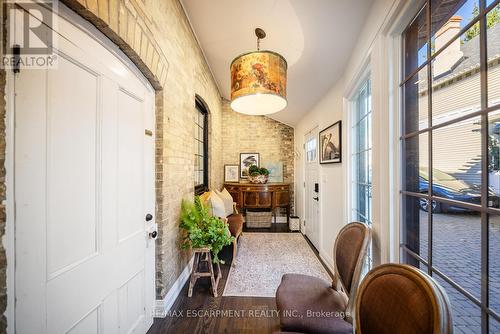 11 Catherine Avenue, Aurora, ON - Indoor Photo Showing Other Room