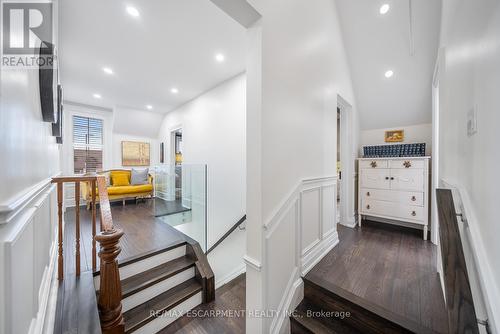 11 Catherine Avenue, Aurora, ON - Indoor Photo Showing Other Room