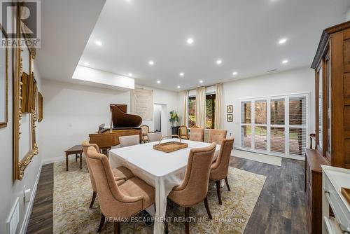 11 Catherine Avenue, Aurora, ON - Indoor Photo Showing Dining Room