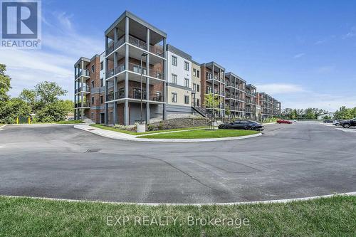 211 - 121 Mary Street, Clearview, ON - Outdoor With Facade