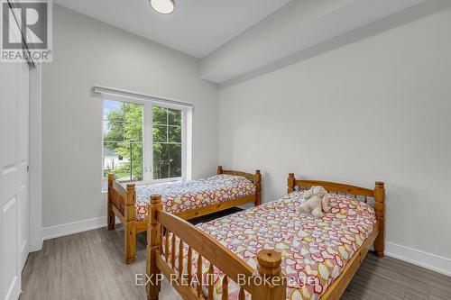 211 - 121 Mary Street, Clearview, ON - Indoor Photo Showing Bedroom