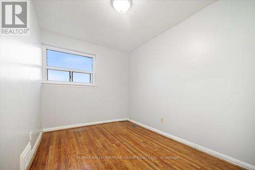 25 Windhill Crescent, Toronto, ON - Indoor Photo Showing Other Room