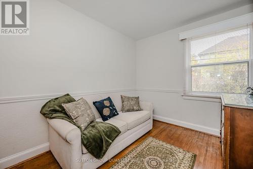 26 Reid Manor, Toronto, ON - Indoor Photo Showing Other Room